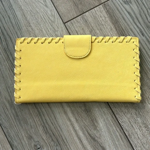 NWT yellow wallet clutch - Picture 2 of 4